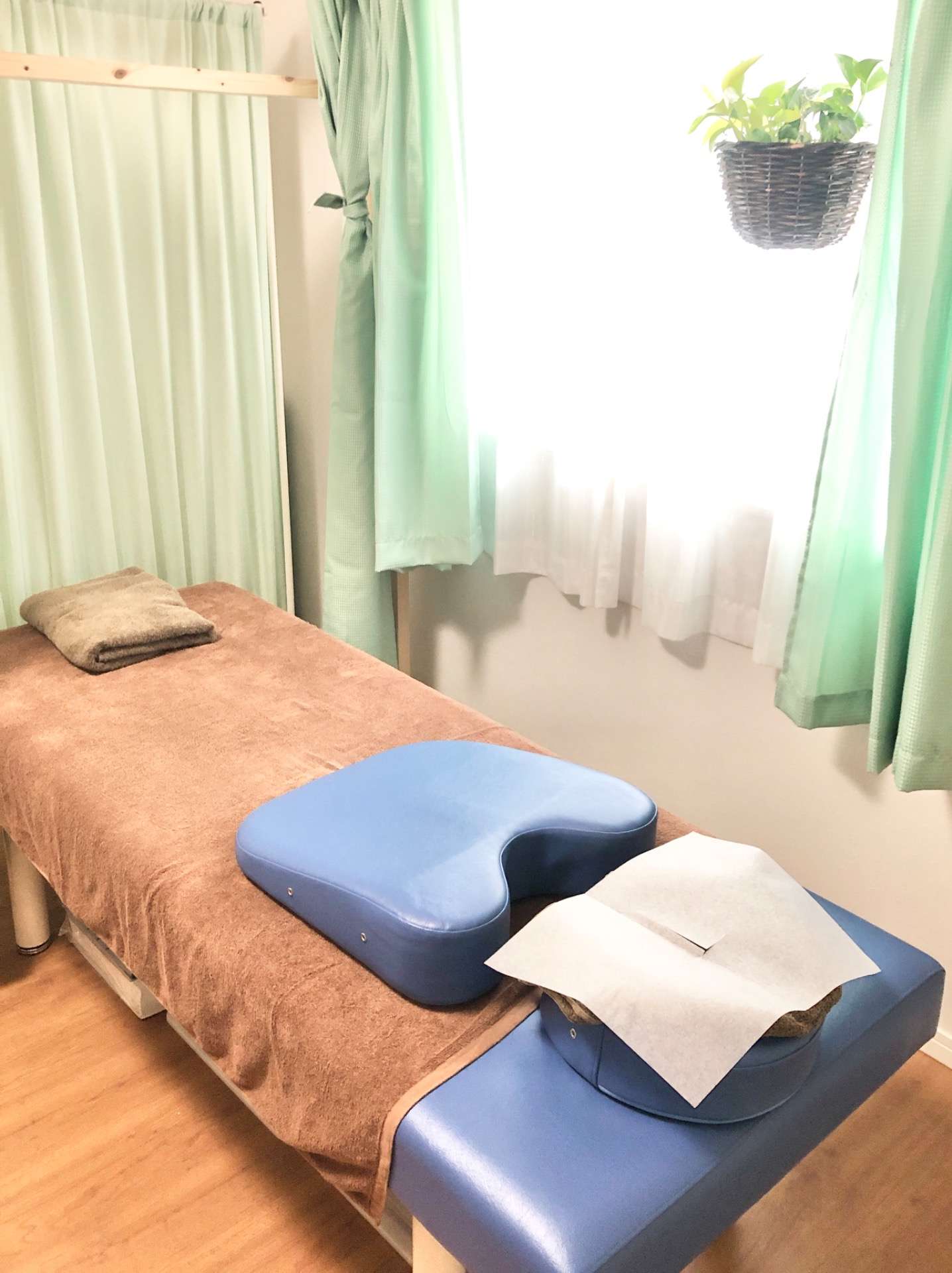 生野区北巽でマッサージをお探しの方、結びマッサージ鍼灸整骨院では保険施術だけでなくリラクゼーションメニューもご用意しています。
